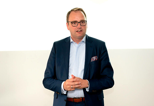 Patrick Hahne (Vorstand Marketing-Club Bergisch Land e.V.).